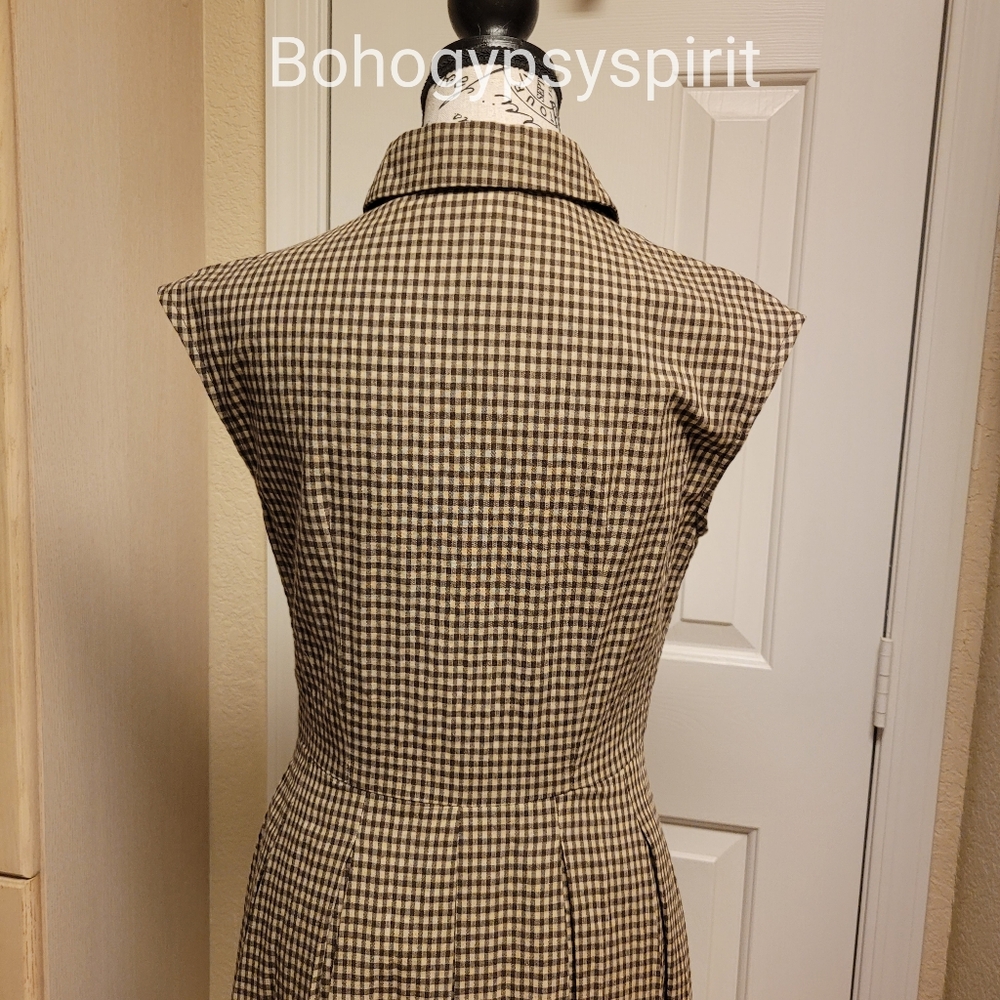 NWT Rihoas Brown Plaid Button Pleated Midi Dress - Picture 16 of 17